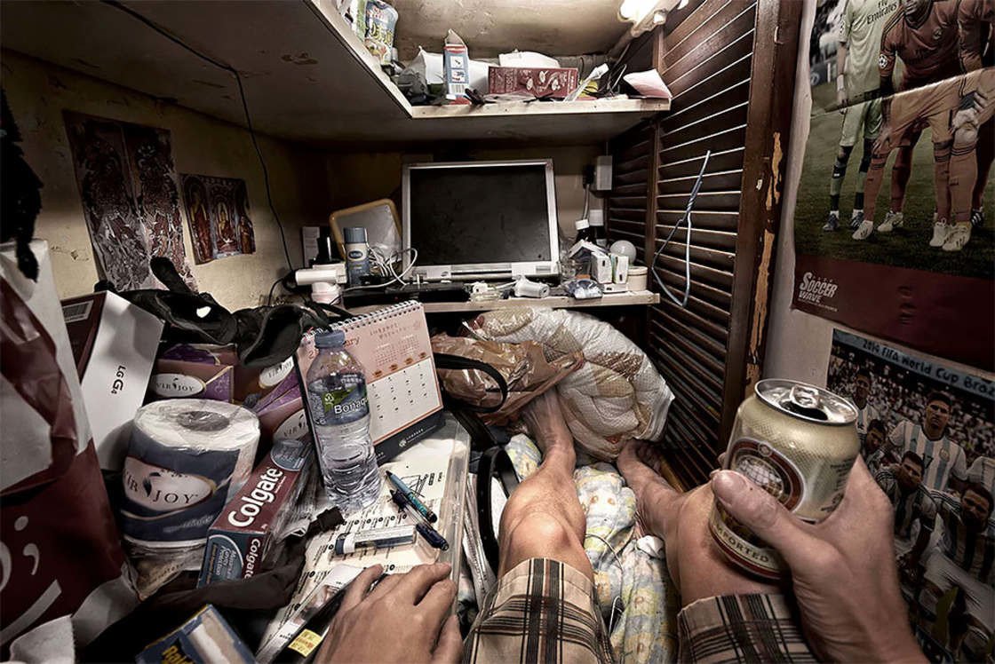 micro apartamentos de Hong Kong 2 - Fotos mostram realidade enfrentada em mini apartamento de Hong Kong