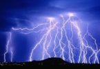 raios 145x100 - Fotógrafo romeno sai durante tempestades para tirar fotos de raios