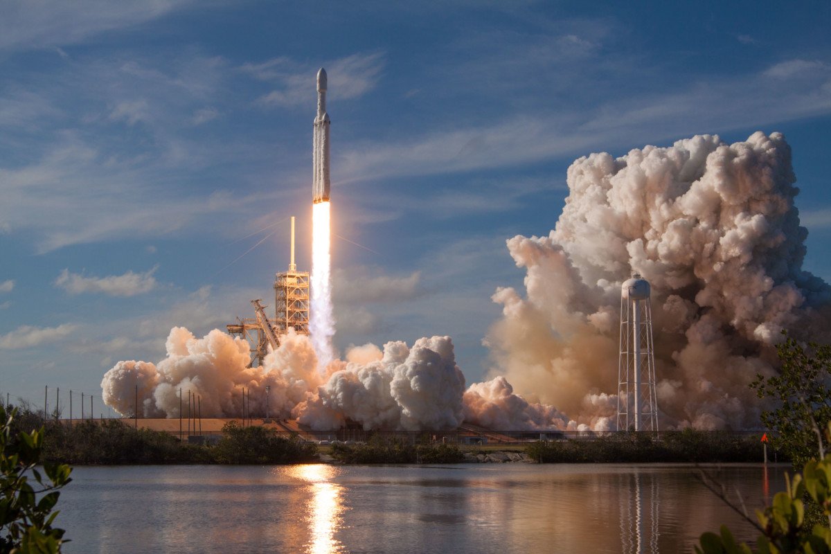 falcon heavy space x launch 8b - Onde rever ao lançamento noturno do Falcon Heavy?
