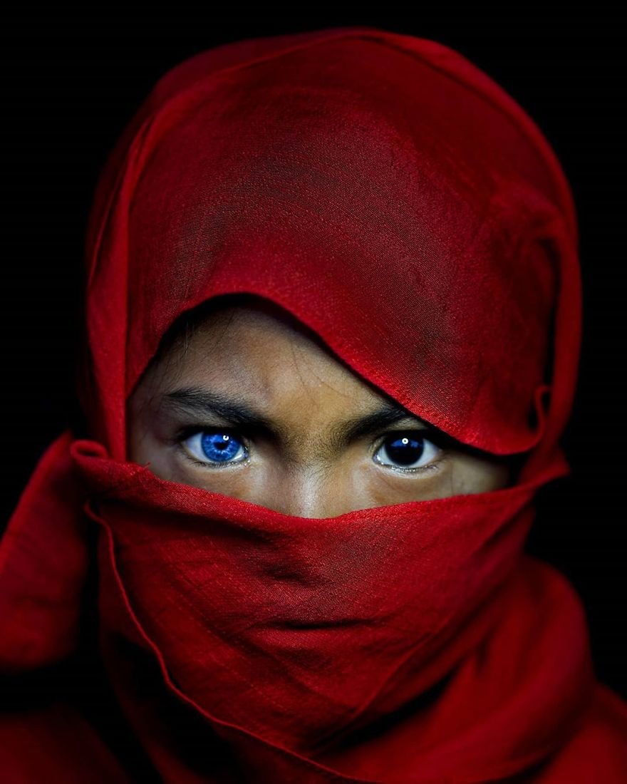 Veja um ensaio fotográfico desta Tribo da Indonésia que parou a Internet2 - Veja o ensaio fotográfico desta Tribo da Indonésia que parou a Internet!