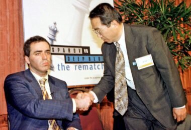 O Gambito da Máquina O que aconteceu na partida da discórdia entre Kasporov e o computador8 380x260 - O Gambito da Máquina: O que aconteceu na partida do século entre Kasparov e o computador?